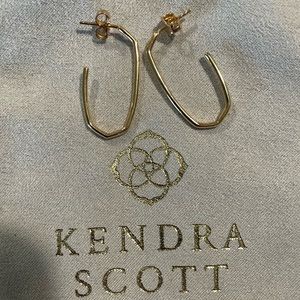 KENDRA SCOTT Ellen Hoop Earrings